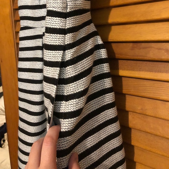 Stripped black and white knitted dress - Picture 5 of 6